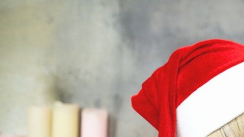 Muchos esperan la Navidad para tener una "aventura" de oficina.