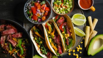 La gastronomía mexicana se destaca por su inmensa riqueza en ingredientes con un alto valor nutricional y bajo aporte calórico.
