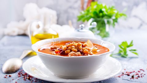 sopa frijoles-canva