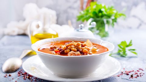 sopa frijoles-canva