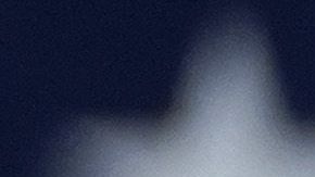 Biden se presenta como mejor opción para combatir a Trump en áreas indecisas.