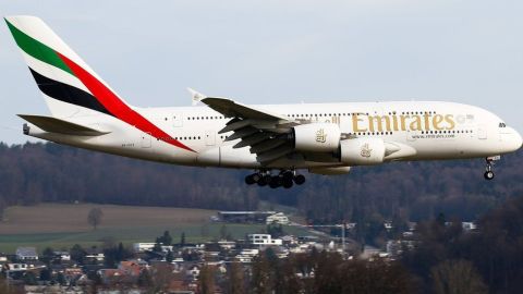 Laurent Barthélémy se metió en el tren de aterrizaje de una aeronave destino a París.