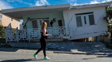 El temblor del lunes derrumbó casas en la región de Guánica, en el suroeste de la isla.