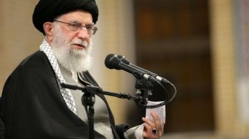 El líder supremo iraní anticipó que su país iba a responder por el asesinato de Soleimani.