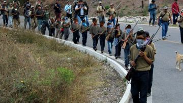 19 niños indígenas de entre 6 y 15 años marcharon con armas.