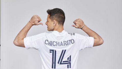 Javier Hernández en su nueva casaca del Galaxy.