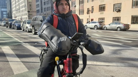 Repartidores con e -bikes tendrán un alivio con la Uniformada