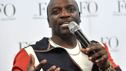 Akon.