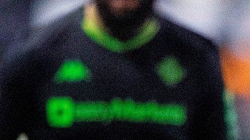 Sin embargo, no terminaron el encuentro y salieron de la cancha de cambio.