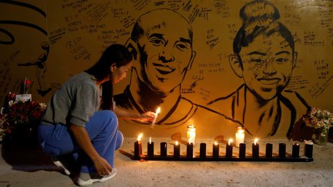 Tributo a Kobe Bryant y su hija Gianna en Filipinas.