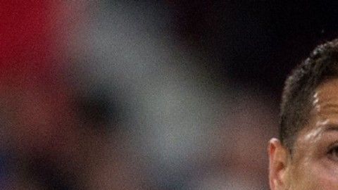 'Chicharito' no entrenó con el Sevilla.