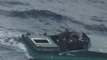 Un bote rápido cargado con 1,665 kilos de cocaína.