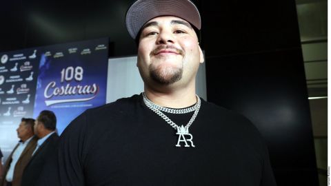 El 'Destroyer' agregó un Ferrari a su colección de carros.