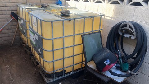 Los tanques de gasolina en la vivienda.