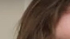 La mujer creó un perfil como si fuera un adolescente en varias redes sociales.