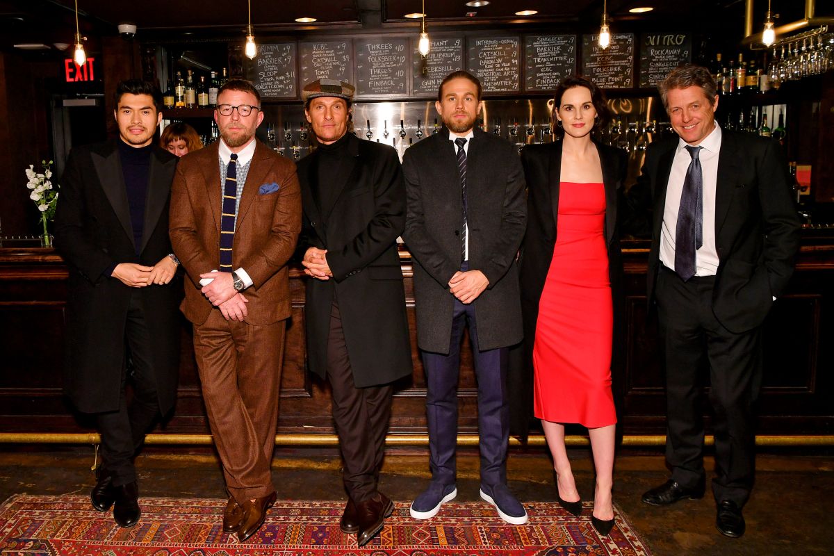 The Gentlemen Así ven a Guy Ritchie sus actores Hugh Grant, Matthew McConaughey, Charlie Hunnam