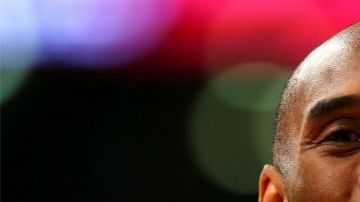 El jugador de los Lakers, Kobe Bryant, recibió un emotivo homenaje de despedida en el Juego de las Estrellas de la NBA.