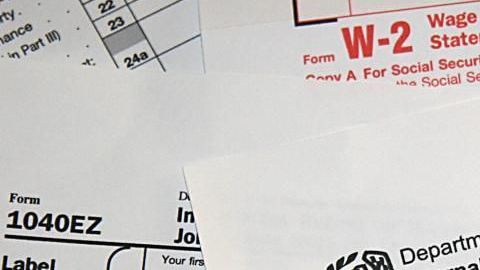 Declara tus impuestos a tiempo para que puedas recibir tu reembolso.