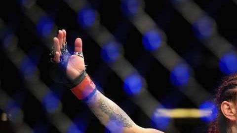 Cris Cyborg espera ganar el título Pluma de Bellator el sábado.