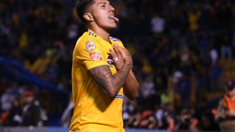 Carlos Salcedo, jugador de Tigres.