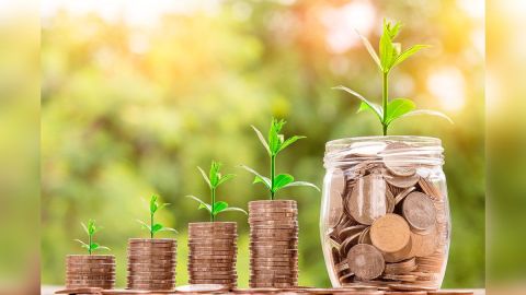 Es importante considerar hacer inversiones para tu futuro.