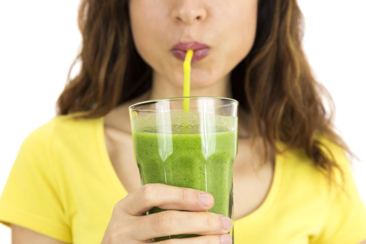 Lo que un vasito de jugo verde con nopal en ayuno puede hacer por tu salud  - El Diario NY