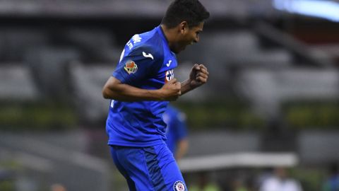 El defensa llegó a Cruz Azul para el Clausura 2020.