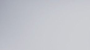 mujer triste-dolor de cabeza-depresión-pixabay