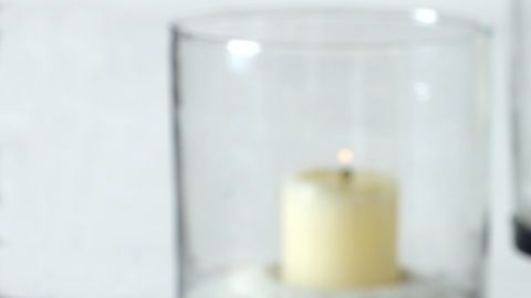 La tradición señala que aquella persona que saque al niño Dios en la partida de rosca del 6 de enero, deberá servir a los comensales presentes atole y tamales de regalo el Día de la Candelaria (2 de febrero).