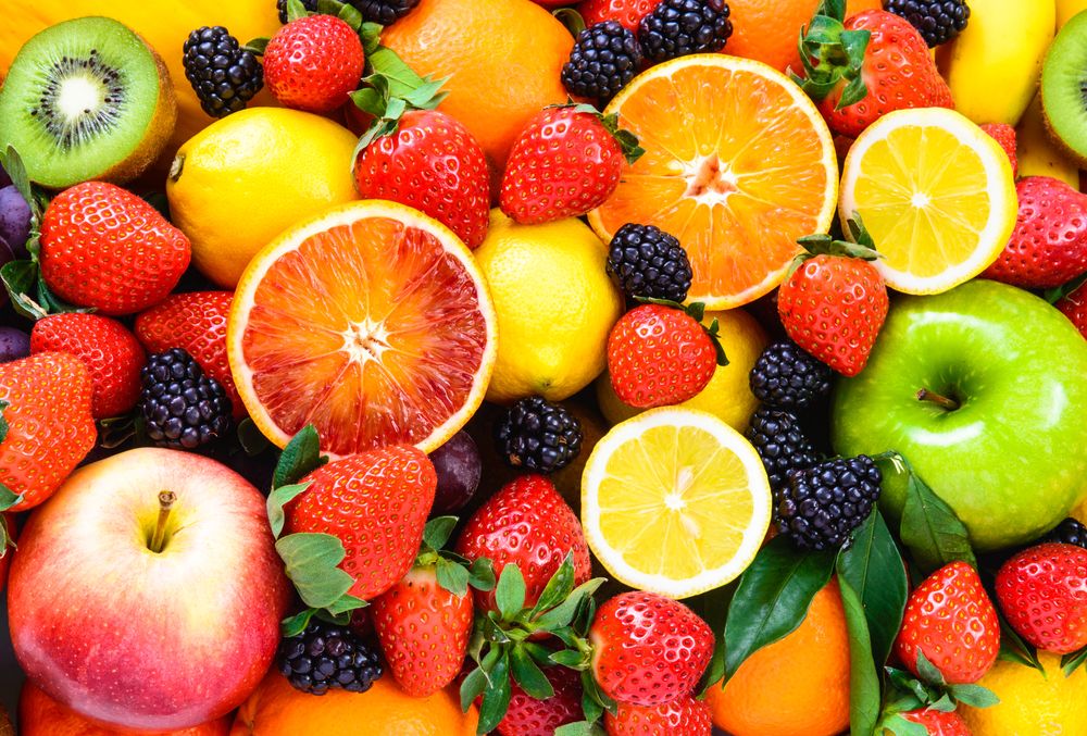 Para estimular la pérdida de peso opta por frutas con alto contenido en agua como la sandía y la piña.