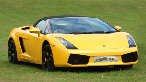 sportscar-17583_1920