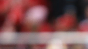 Jimmy Garoppolo, es uno de los mariscales que más dinero recibió por cada hora de juego.