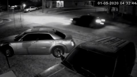 El crimen ocurrió en la cuadra 2900 de Valentine Street.