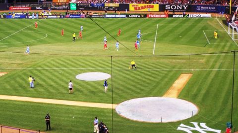 A veces se juega fútbol en el estadio de los Yankees