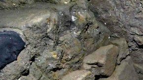 La tumba, ubicada en un templo antiguo en Roma, suscita muchas preguntas.