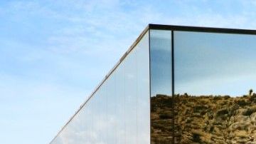 El 2021 Escalade tiene la presencia audaz y la tecnología exclusiva para elevar lo extraordinario y hacer que cada viaje se sienta como una ocasión.