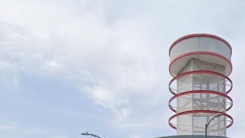 El simbólico edificio que hasta ahora ha ocupado la tienda de discos Amoeba, en Hollywood.