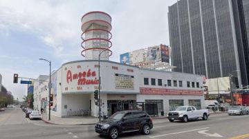 El simbólico edificio que hasta ahora ha ocupado la tienda de discos Amoeba, en Hollywood.