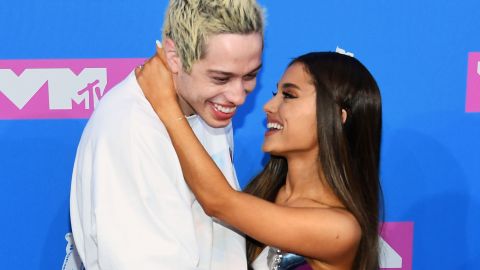 Pete Davidson y Ariana Grande