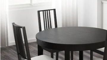 Comedor de Ikea con mesa Bjursta.
