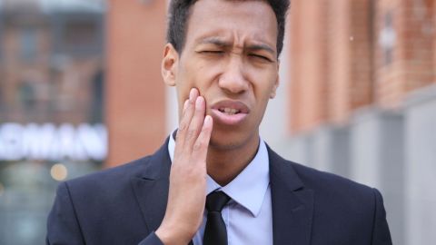 dientes-yourstockbank-C