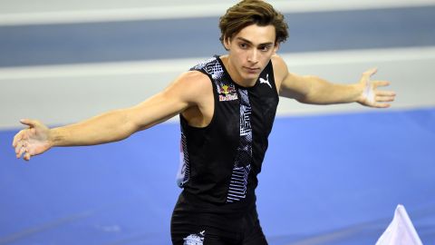 Armand Duplantis es la nueva sensación del atletismo mundial.