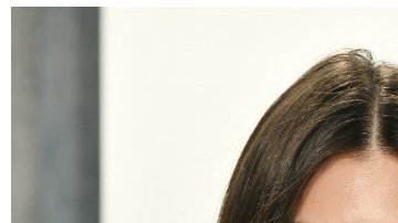 Eiza González vs Emily Ratajkowski