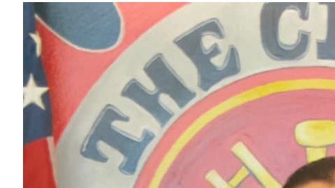 El capitán de bomberos Ramon “Ray” Figueroa (i) murió en el incendio, el bombero Patrick Jones está desaparecido.