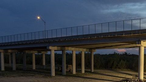 Solicitantes de asilo en la frontera.