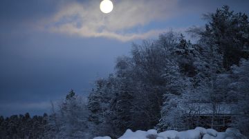 La Luna llena de febrero es conocina como "Luna de Nieve".