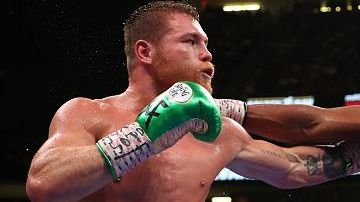 Saúl "Canelo" Álvarez derrotó por decisión unánime a Daniel Jacobs, en 2019.