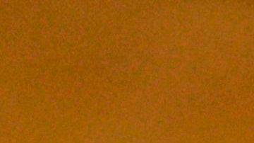 Las víctimas de trata o sus familiares pueden enviar mensajes de texto o WhatsApp.