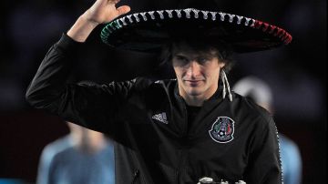 A Zverev le gusta portar ropa de la Selección Mexicana.