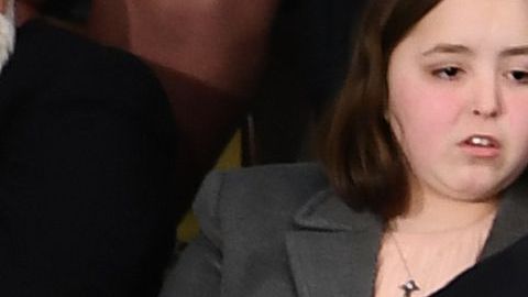 El hombre fue de inmediato retirado de la Cámara de Representantes.